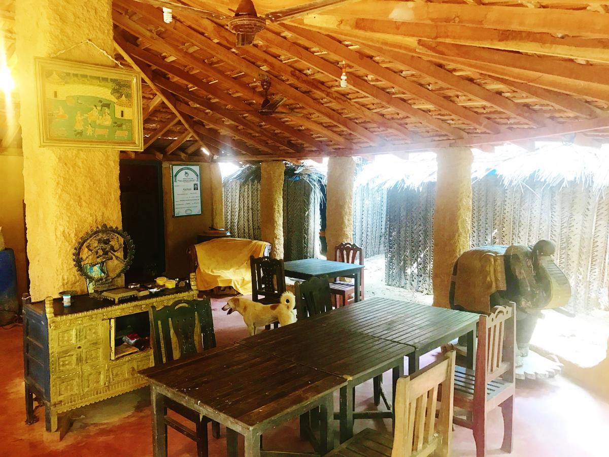 Nirvana Nature Hotel โกการ์นา ภายนอก รูปภาพ